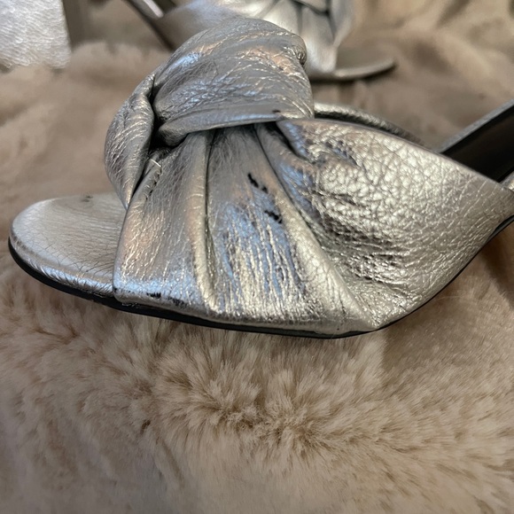 Rebecca Minkoff ‘Capriana’ Silver Block-Heel Ankle-Strap Sandal - Picture 3 of 7